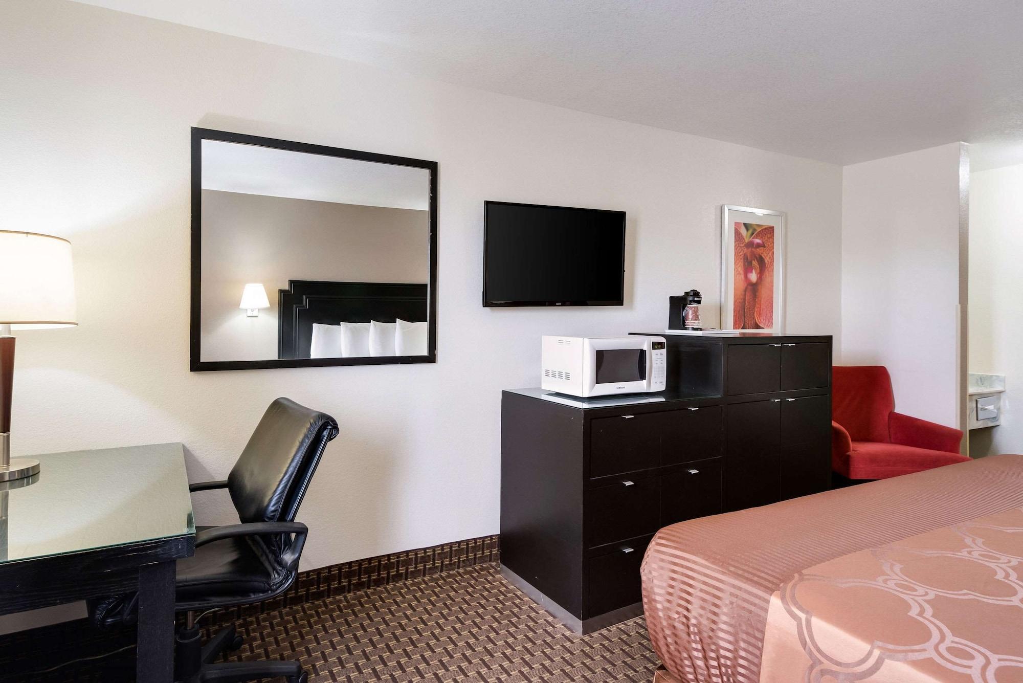 Econo Lodge Inn & Suites Williams - Grand Canyon Area Exteriör bild
