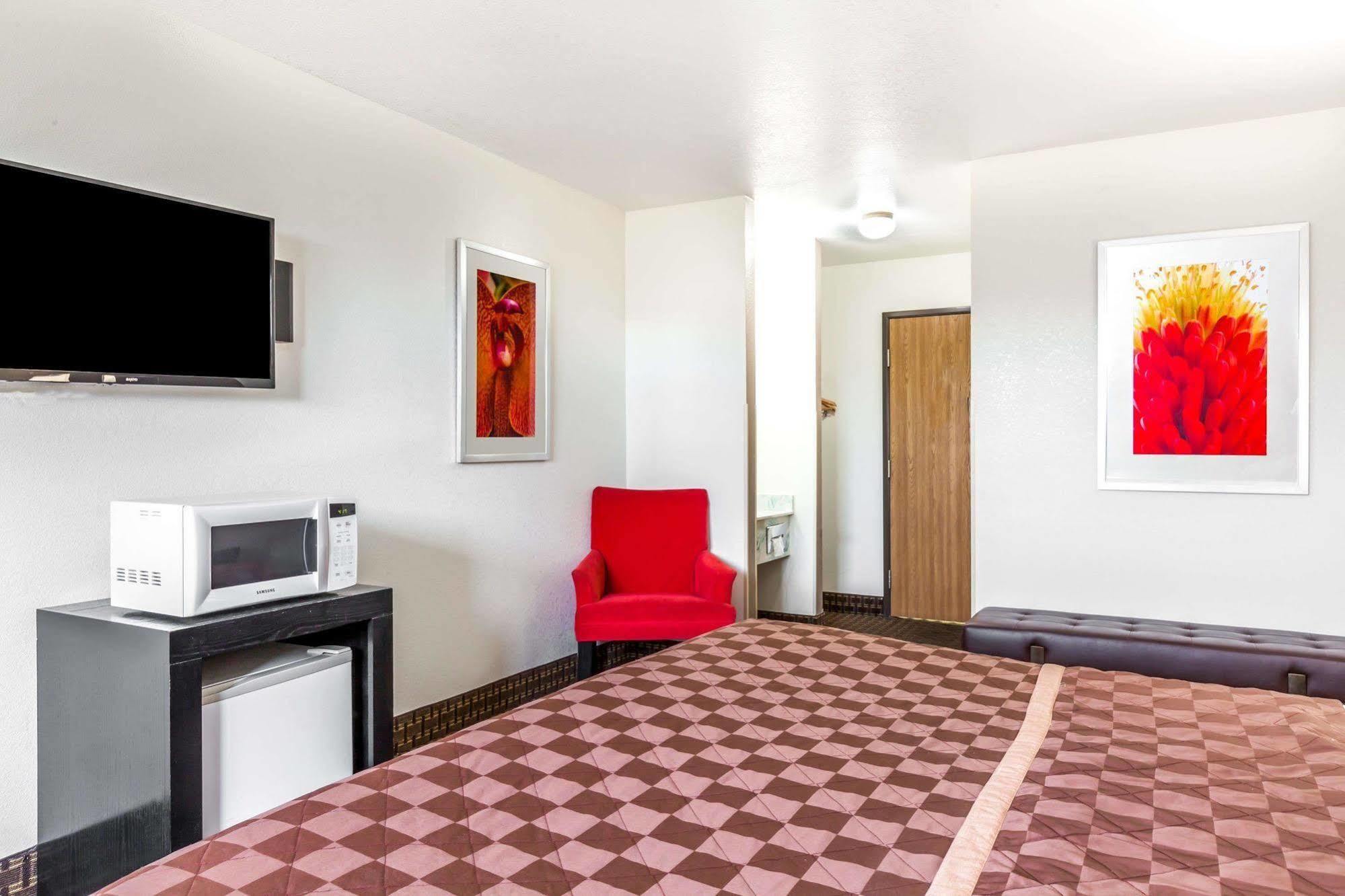 Econo Lodge Inn & Suites Williams - Grand Canyon Area Exteriör bild
